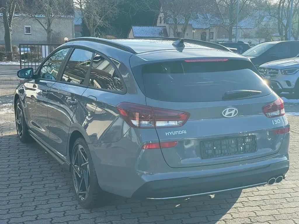 Neu Hyundai i30 N Line 150 PS (110 kW) 2026 Grau Limousine
