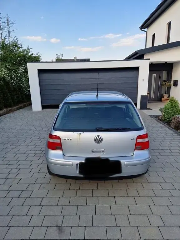 Occasion VW Golf IV Pacific 105 ch (77 kW) 2003 Argent Berline