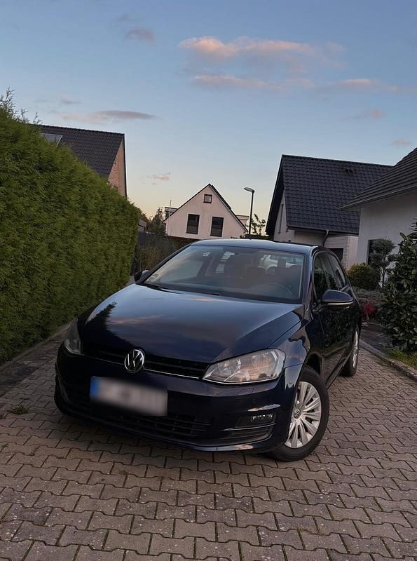 Gebraucht VW Golf VII 86 PS (63 kW) 2014 Blau Kleinwagen