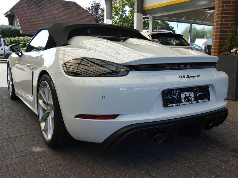 Gebraucht Porsche 718 Spyder 420 PS (308 kW) 2020 Pure white Cabrio
