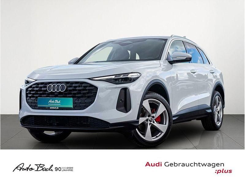 Gletscherweiß metallic Gebraucht 2026 Audi Q5 Performance SUV | 51.240 € (Superpreis) - Bild 1/4