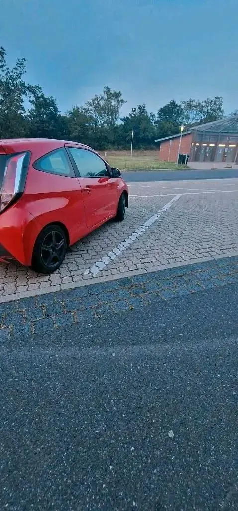 Gebraucht Toyota Aygo 69 PS (50 kW) 2015 Kleinwagen