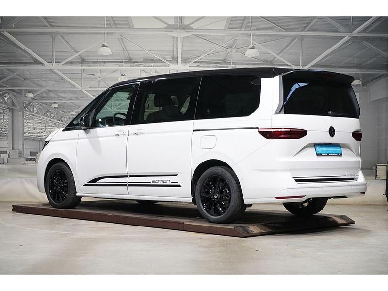 Gebraucht VW Multivan Edition 150 PS (110 kW) 2025 Candyweiß / deep black Van