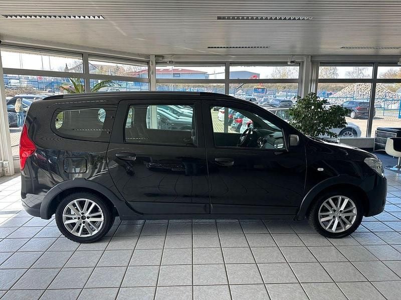 Gebraucht Dacia Lodgy Stepway 116 PS (85 kW) 2022 Schwarz Van / Kleinbus