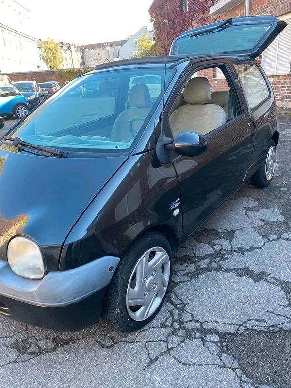 Gebraucht Renault Clio II 58 PS (42 kW) 2003 Schwarz Kleinwagen