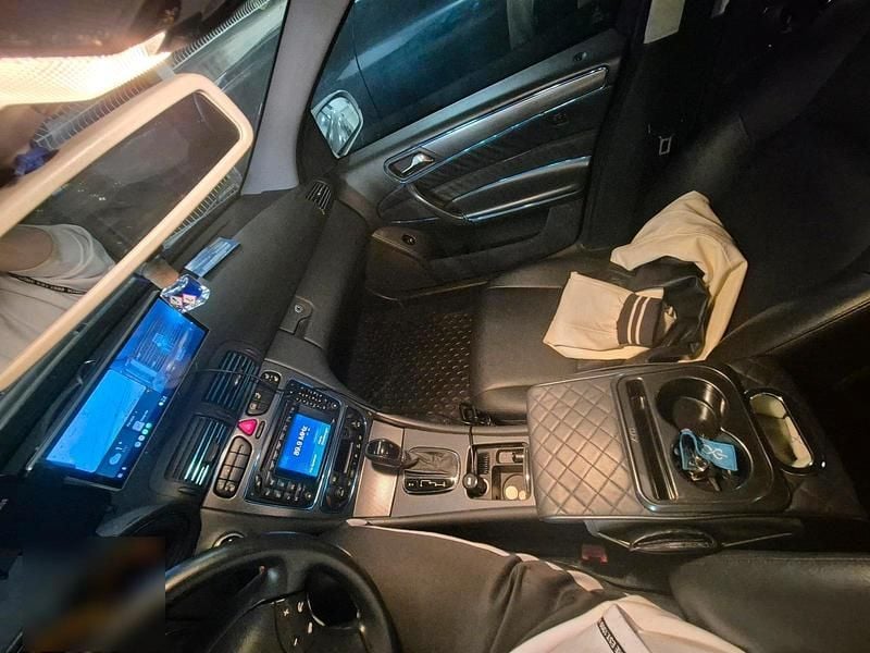 Gebraucht Mercedes C320 218 PS (160 kW) 2001 Grau Limousine