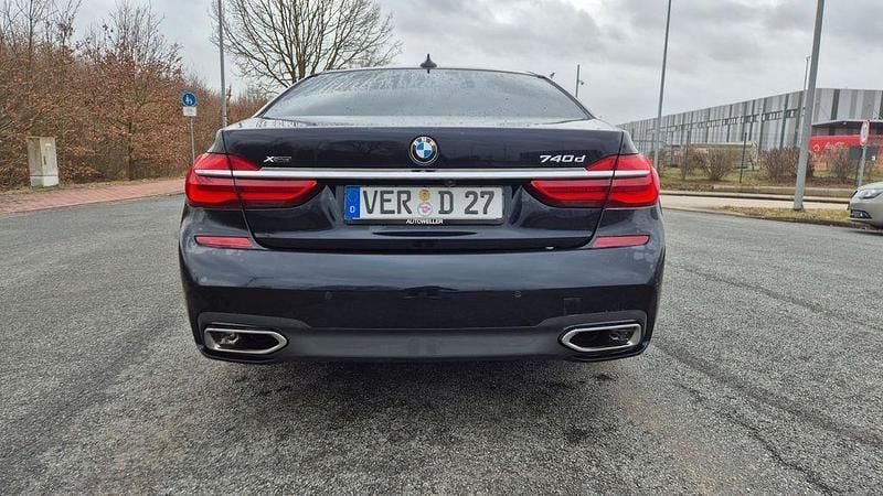 Gebraucht BMW 740 Sport Line 320 PS (235 kW) 2018 Limousine