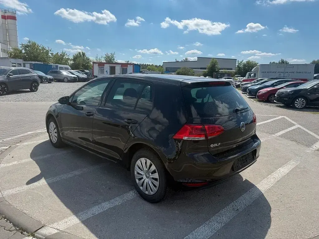 Gebraucht VW Golf VII Trendline 86 PS (63 kW) 2015 Schwarz Limousine