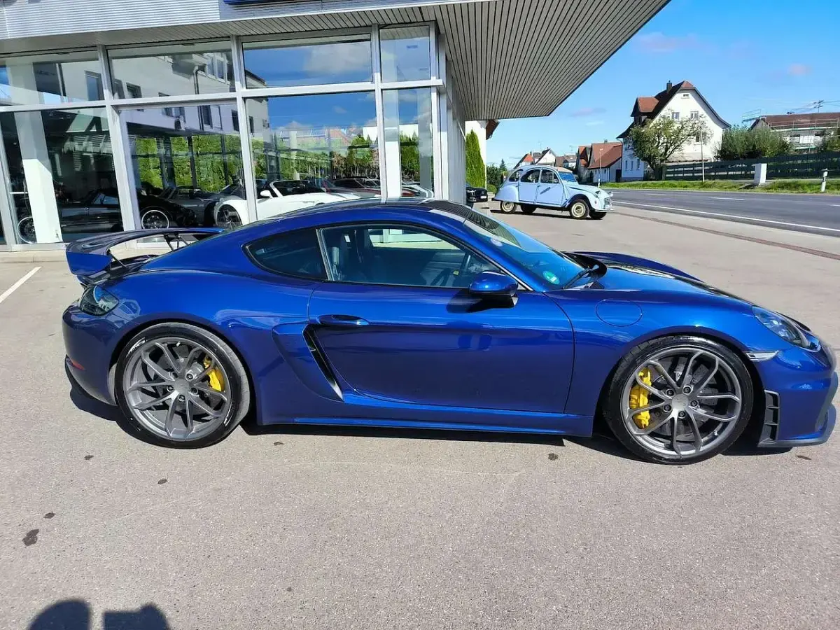Gebraucht Porsche Cayman GT4 420 PS (308 kW) 2020 Enzianblau m5d Coupé