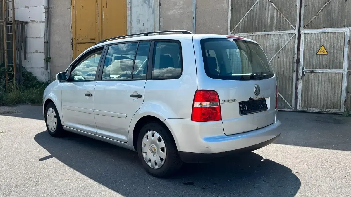 Gebraucht VW Touran 90 PS (66 kW) 2005 Silber Van / Kleinbus