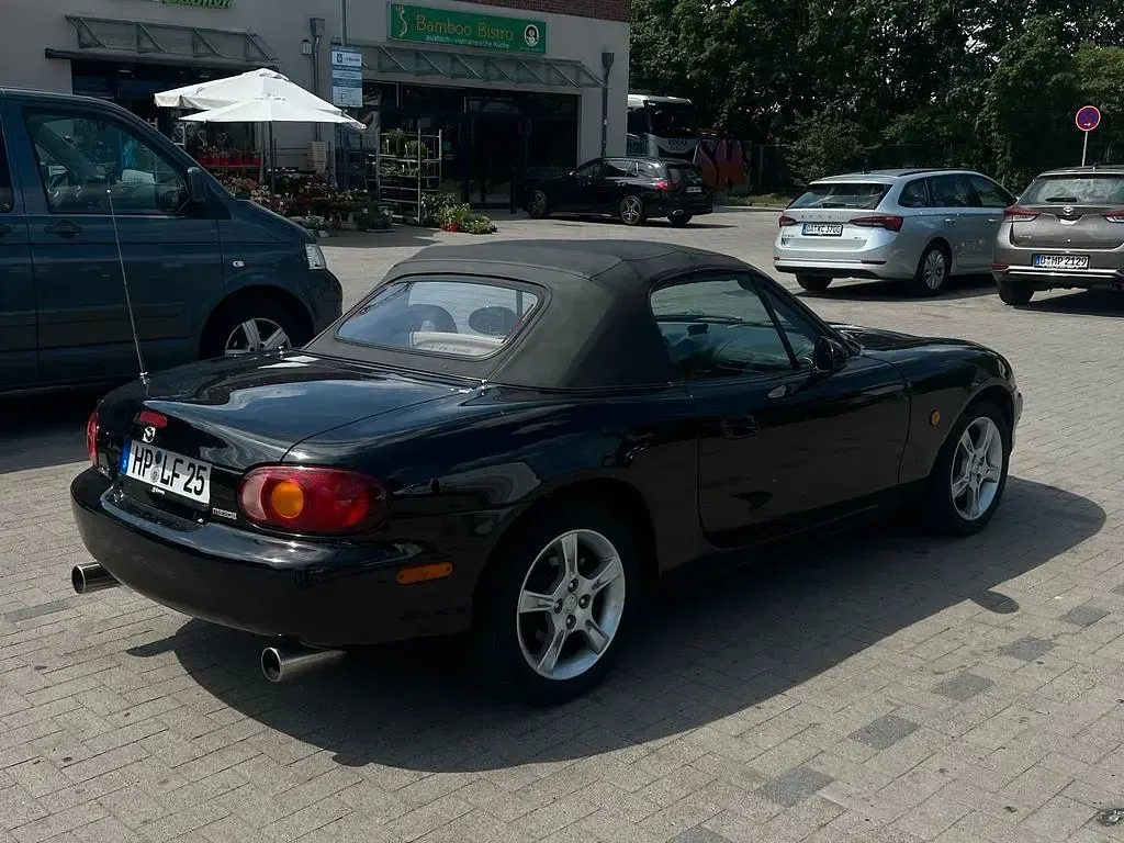 Gebraucht Mazda MX5 110 PS (80 kW) 2000 Schwarz Cabrio