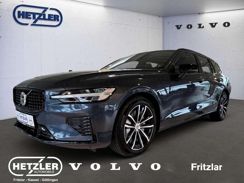 Denim blue / metallic Gebraucht 2024 Volvo V60 Plus Kombi | 71.990 € - Bild 1/4
