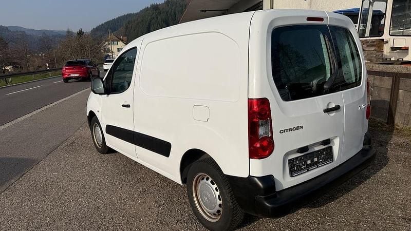 Gebraucht Citroën Berlingo 90 PS (66 kW) 2011 Weiß Van / Kleinbus