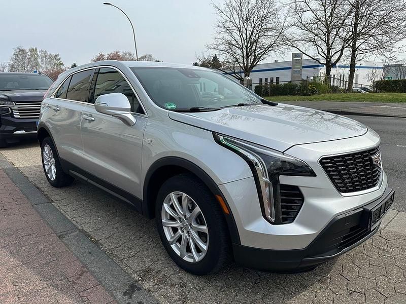 Gebraucht Cadillac XT4 174 PS (127 kW) 2021 Silber SUV