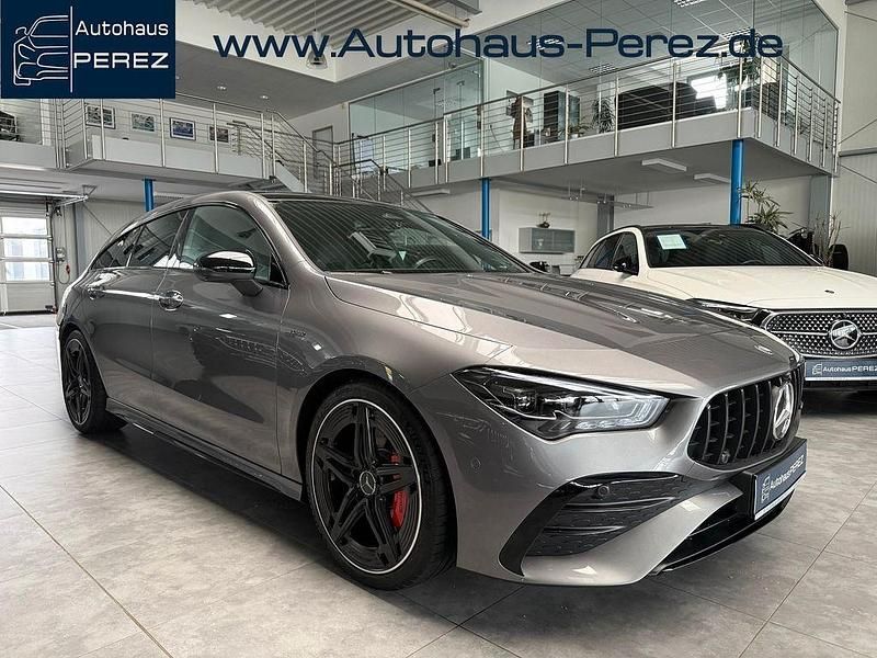 Grau Gebraucht 2024 Mercedes CLA35 AMG Shooting Brake AMG Kombi | 51.900 € (Teuer) - Bild 1/4