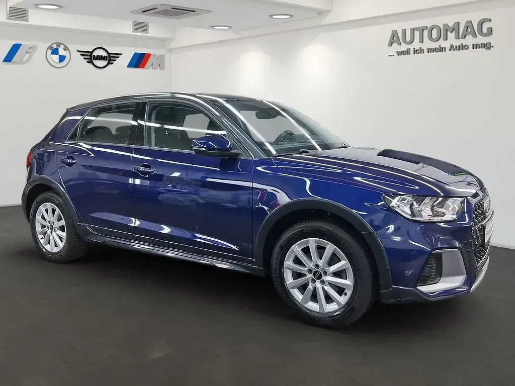 Occasion Audi A1 110 ch (80 kW) 2023 Bleue SUV