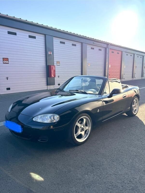 Schwarz Gebraucht 2002 Mazda MX5 Cabrio | 4.900 € - Bild 1/4