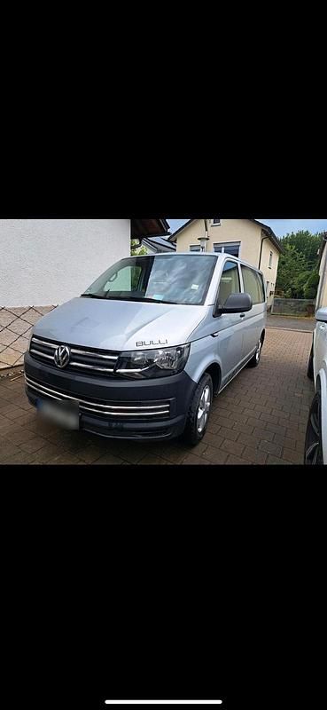 Silber Gebraucht 2016 VW T6 Van | 25.000 € (Teuer) - Bild 1/4
