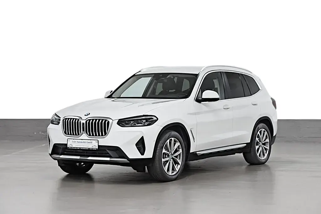Gebraucht BMW X3 Sport Line 190 PS (139 kW) 2023 Weiß SUV