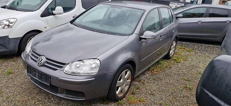 United grey metallic Gebraucht 2007 VW Golf V Kleinwagen | 1.790 € (Superpreis) - Bild 1/4