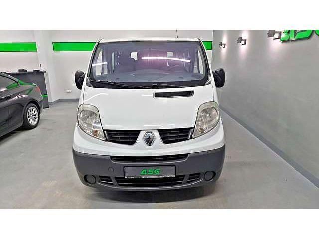 Second-hand Renault Trafic 90 CP (66 kW) 2011 Alb Monovolum
