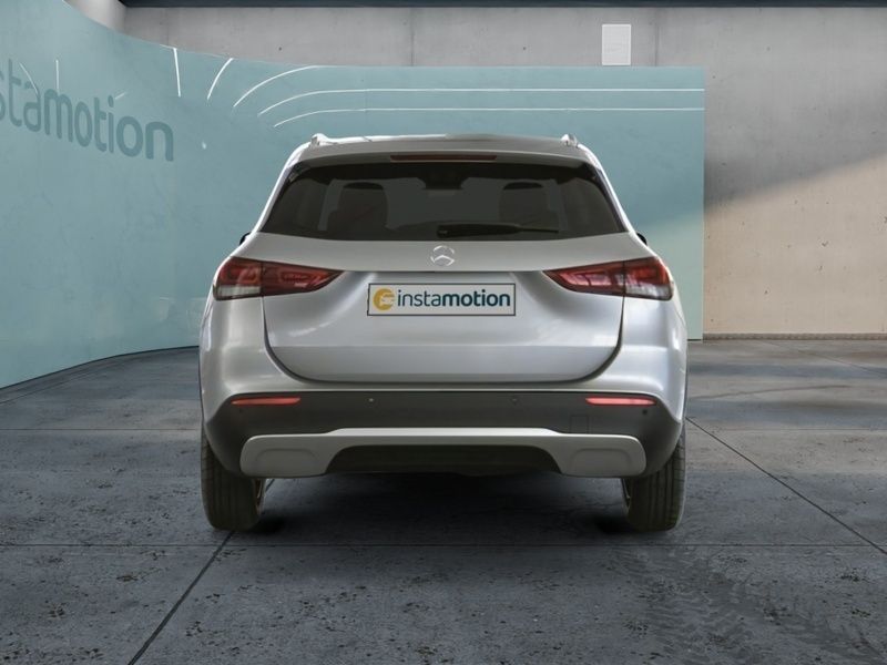 Gebraucht Mercedes GLA200 150 PS (110 kW) 2022 Silber SUV