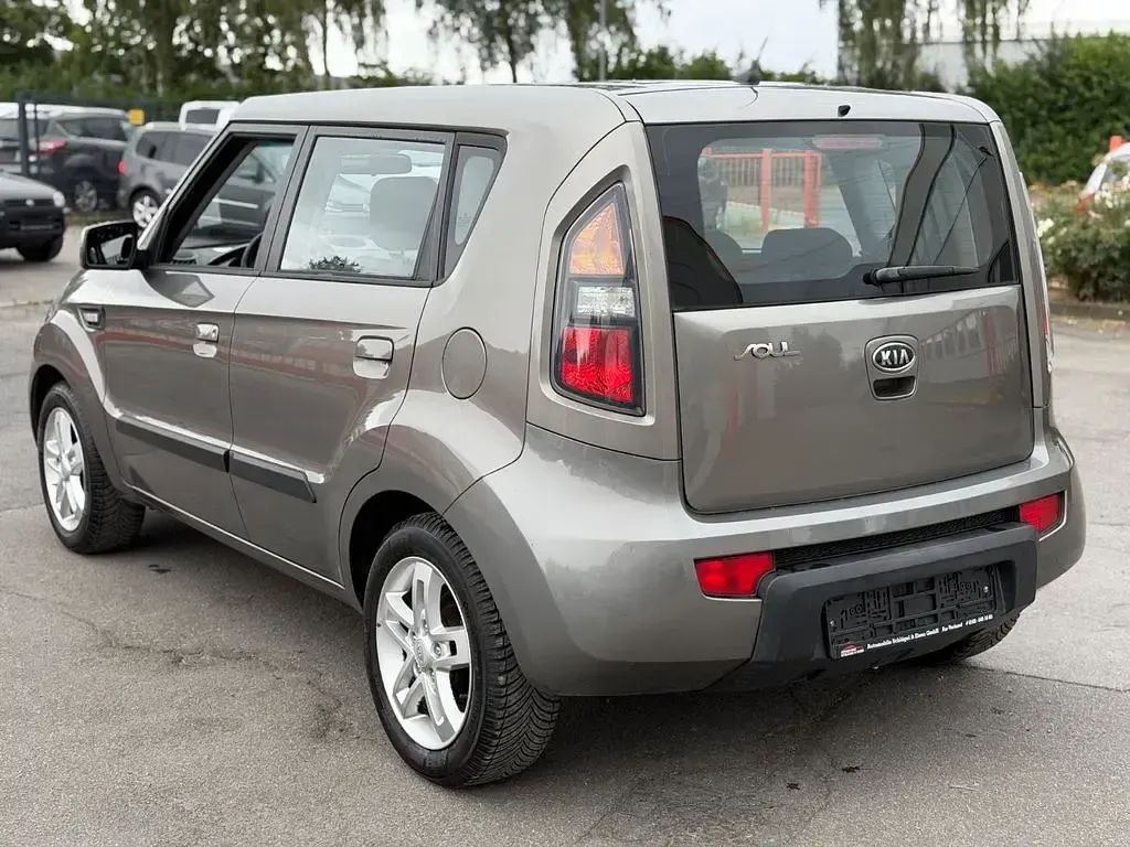 Gebraucht Kia Soul Vision 126 PS (92 kW) 2009 Silber SUV