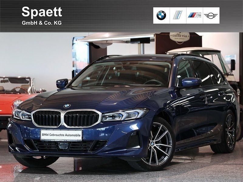 Gebraucht BMW 320 Performance 184 PS (135 kW) 2023 Phytonicblau Kombi