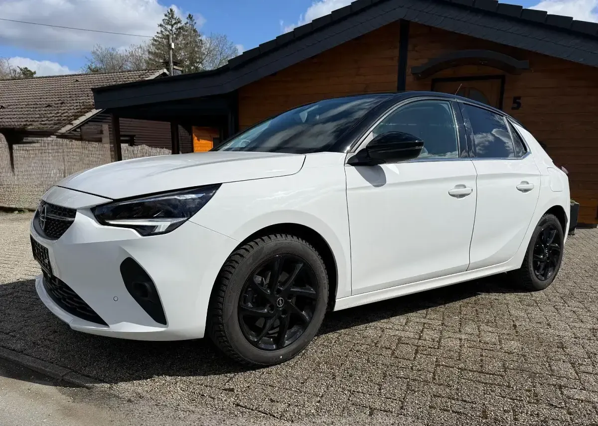 Gebraucht Opel Corsa 101 PS (74 kW) 2021 Weiß Kleinwagen