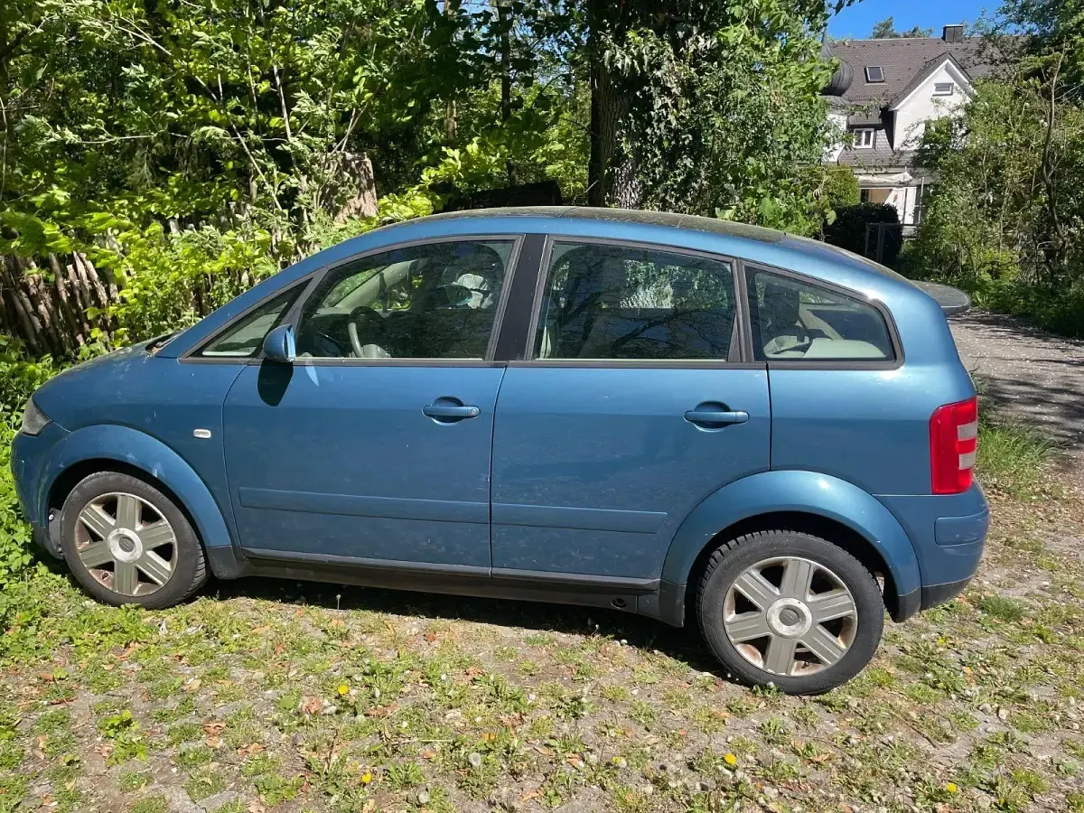 Gebraucht Audi A2 75 PS (55 kW) 2001 Blau Kleinwagen