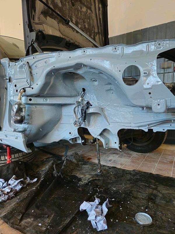 Gebraucht Mercedes E300 180 PS (132 kW) 1989 Andere farben Coupé