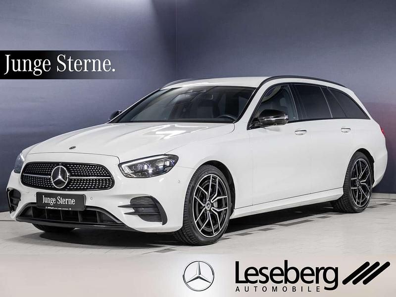 Polarweiß Gebraucht 2021 Mercedes E220 AMG Kombi | 39.650 € (Teuer) - Bild 1/4
