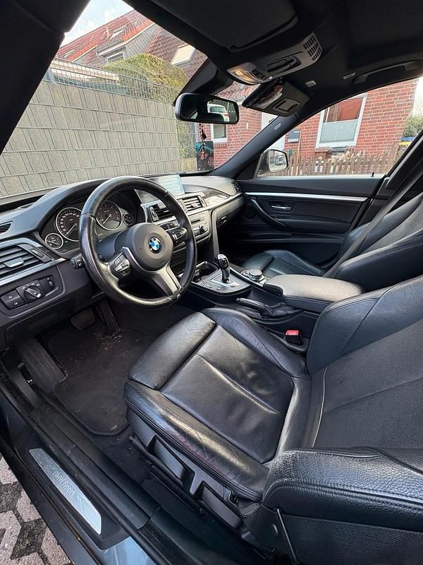 Gebraucht BMW 320 190 PS (139 kW) 2015 Grau Kombi