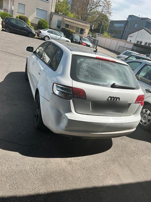 Second-hand Audi A3 118 CP (86 kW) 2009 Alb Hatchback