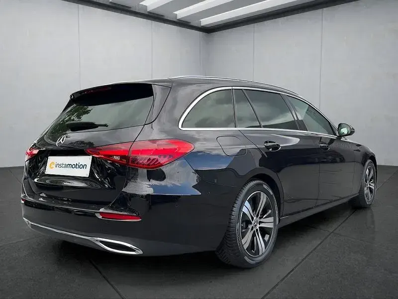 Gebraucht Mercedes C220 197 PS (144 kW) 2024 Schwarz Kombi