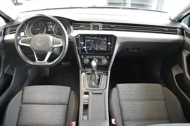 Gebraucht VW Passat Business 150 PS (110 kW) 2021 Grau Kombi