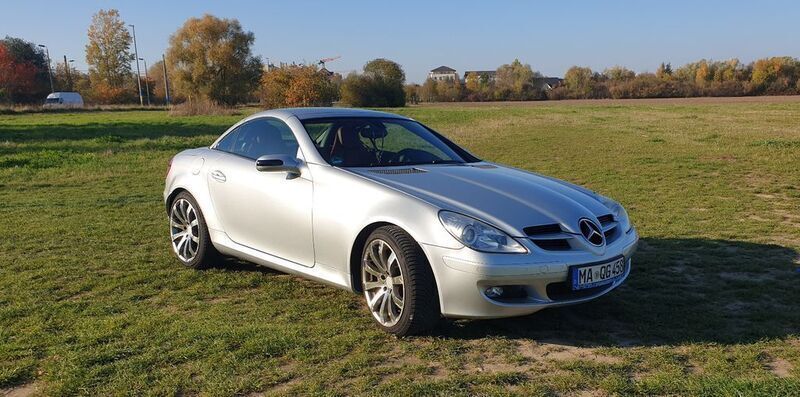 Silber Gebraucht 2004 Mercedes SLK350 Cabrio | 8.400 € (Fairer Preis) - Bild 1/4