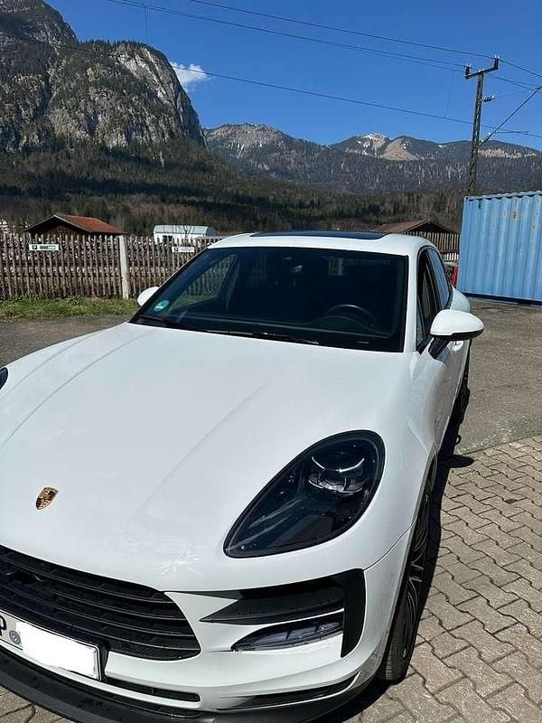 Gebraucht Porsche Macan 245 PS (180 kW) 2019 Weiß SUV