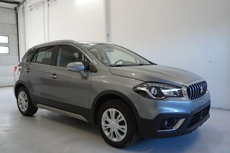 Gebraucht Suzuki SX4 S-Cross Active 129 PS (94 kW) 2020 Grau SUV