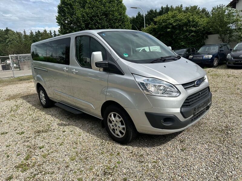 Silber Gebraucht 2014 Ford Tourneo Custom Van / Kleinbus | 14.900 € (Teuer) - Bild 1/4