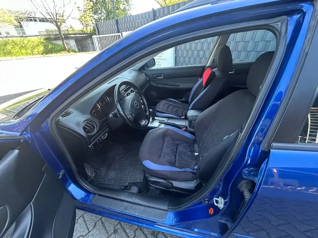 Używany Mazda 6 Comfort 120 KM (88 kW) 2005 Niebieski Kombi