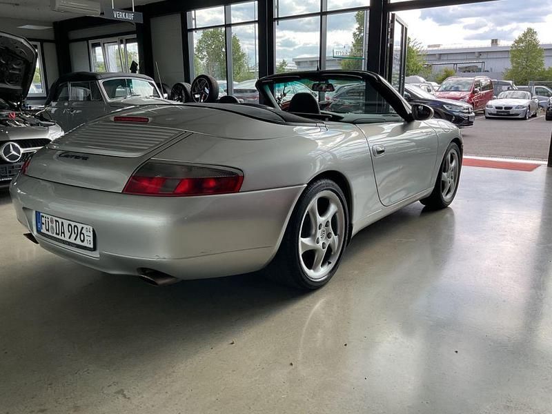 Gebraucht Porsche 911 Carrera Cabriolet 300 PS (220 kW) 1999 Silber Cabrio