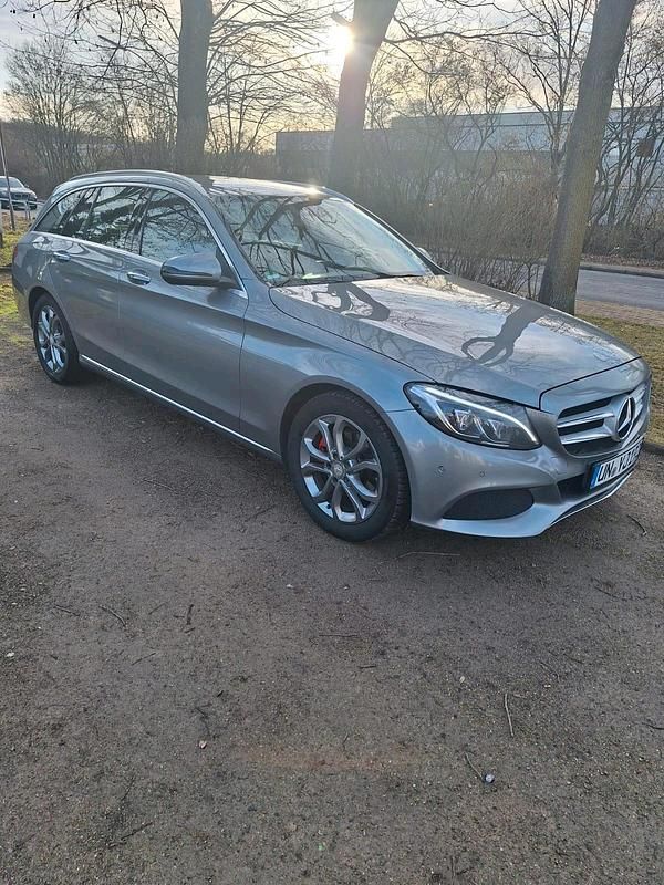 Gebraucht Mercedes C220 170 PS (125 kW) 2014 Grau Kombi