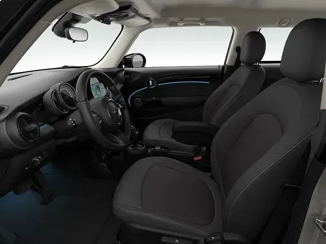 Gebraucht Mini Cooper Essential 136 PS (100 kW) 2023 Silber Kleinwagen
