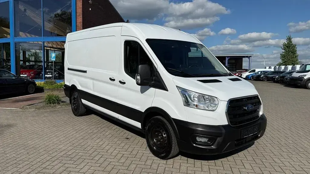 Gebraucht Ford Transit 131 PS (96 kW) 2021 Weiß Van / Kleinbus