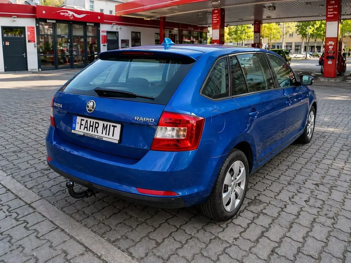 Gebraucht Skoda Rapid Ambition 90 PS (66 kW) 2016 Kleinwagen