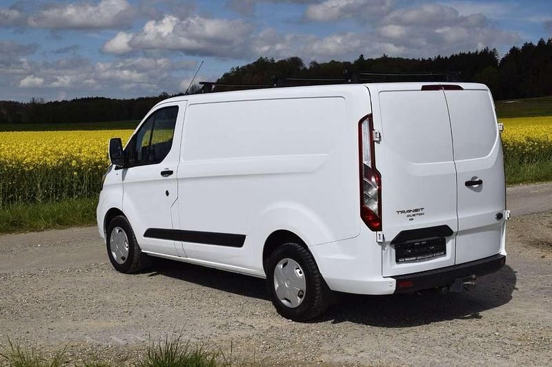 Gebraucht Ford Transit Custom Trend 131 PS (96 kW) 2019 Frostweiß Van / Kleinbus