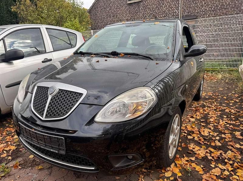 Gebraucht Lancia Ypsilon 60 PS (44 kW) 2009 Beige Kleinwagen