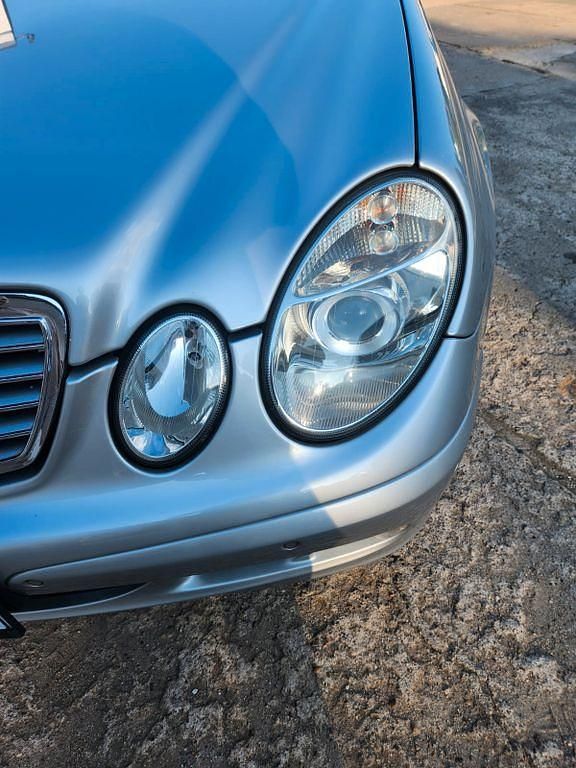 Gebraucht Mercedes E200 Classic 163 PS (119 kW) 2005 Silber Limousine