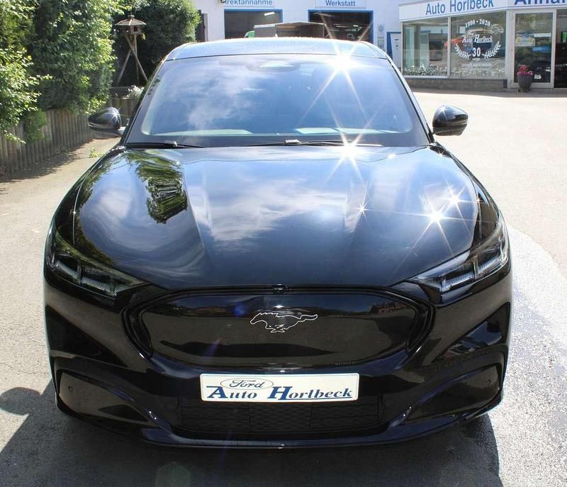 Gebraucht Ford Mustang Mach-E Extended Range 258 kW (351 PS) 2023 Iridiumschwarz SUV